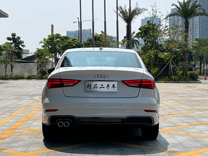 Audi A3 2018 30 Limousine 35 TFSI — фото 5