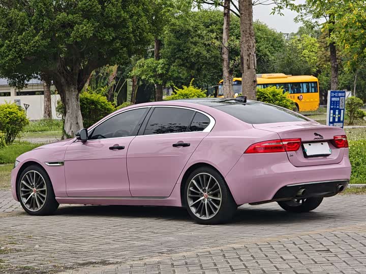 Jaguar XEL 2018 2.0 T 200 PS — фото 21