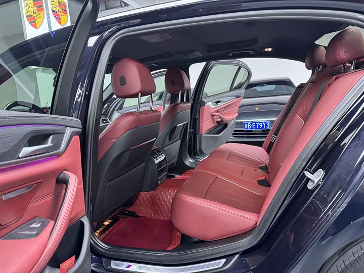 BMW 5-Series 2021 530 Li Leading M — фото 4