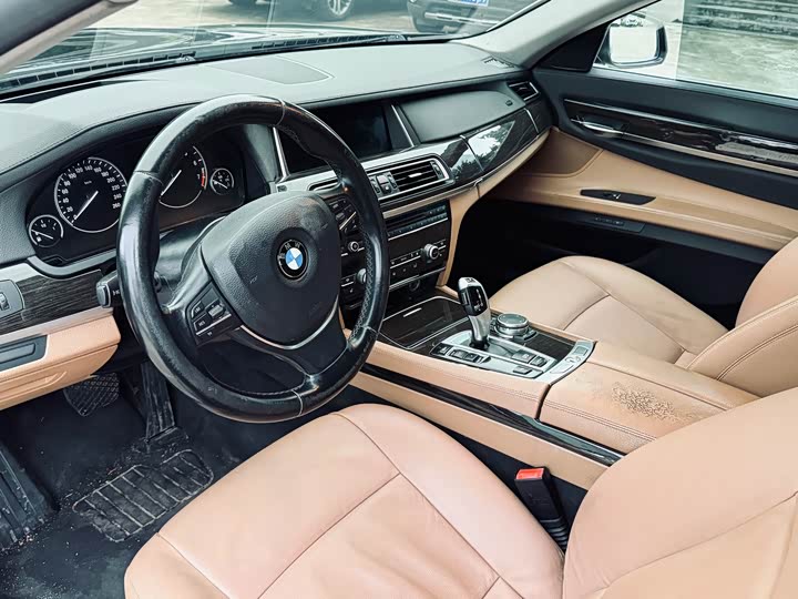 BMW 7-Series 2014 730 Li — фото 21