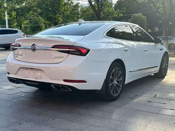 Buick LaCrosse — фото 4