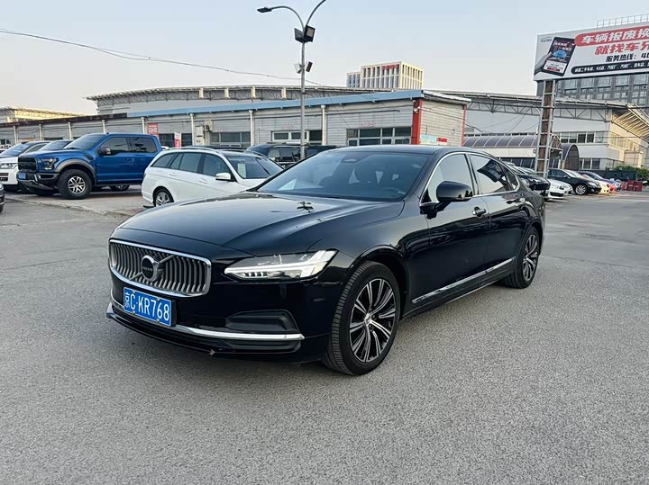 Volvo S90 2022 B 5