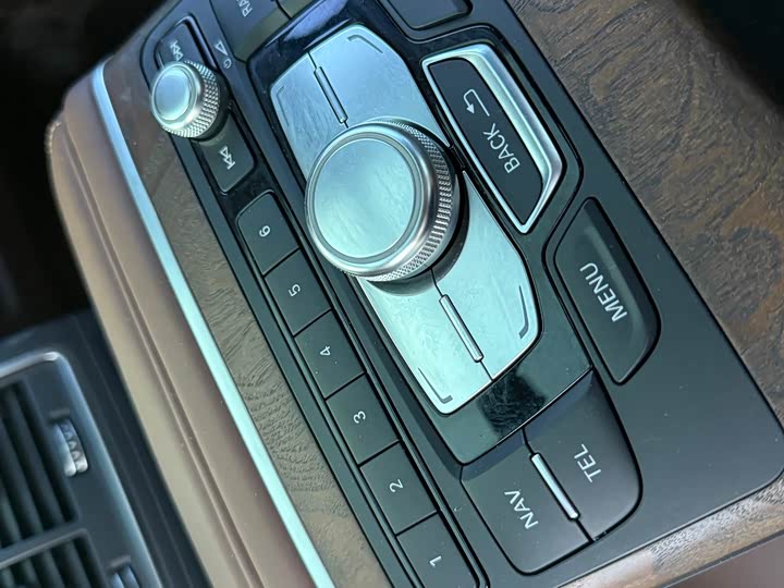 Audi A6L 2016 50 TFSI quattro — фото 29