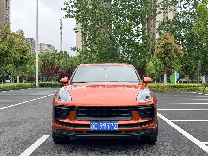 Porsche Macan 2022 Macan 2.0 T — фото 2