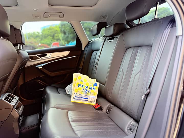 Audi A6 2023 allroad quattro 55 TFSI — фото 11