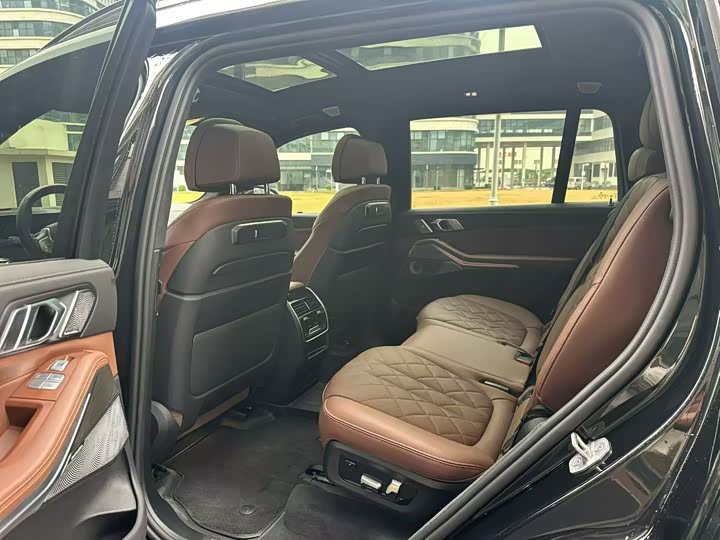 BMW X7 2023 x Drive 40i — фото 5