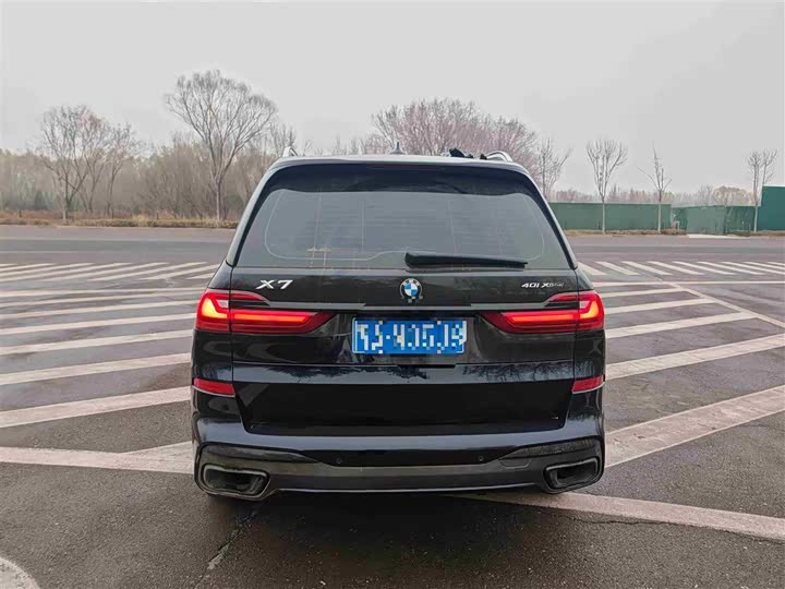 BMW X7 2021 x Drive 40i M — фото 23