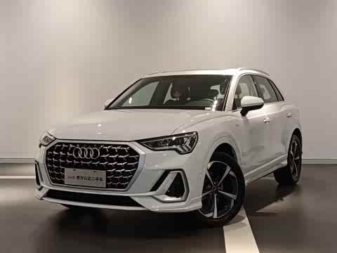 Audi Q3 2024 35 TFSI — фото 10