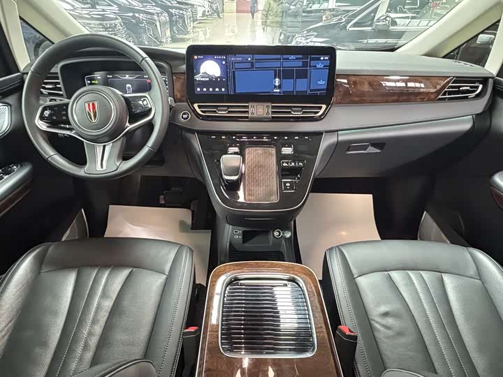Hongqi HQ9 PHEV 2024 2.0 T 4 WD — фото 9