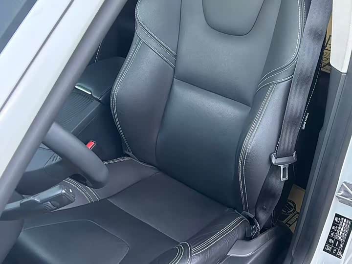Volvo XC60 2016 T 5 AWD — фото 6