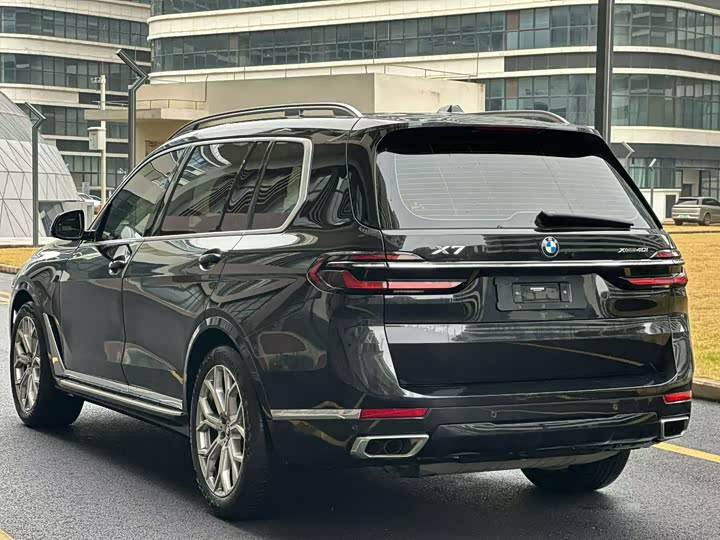 BMW X7 2023 x Drive 40i — фото 9