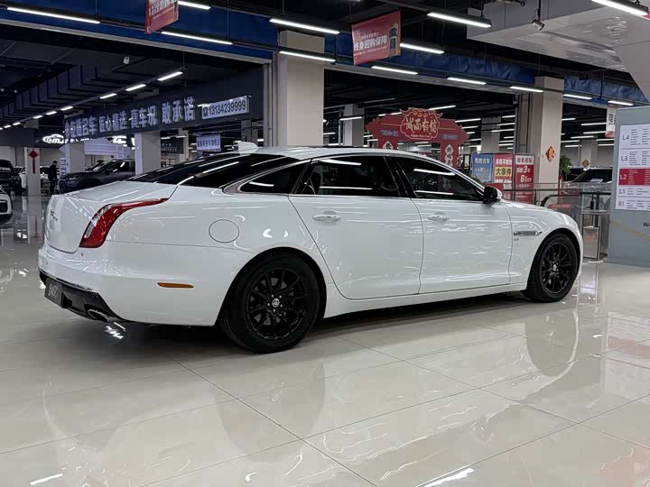 Jaguar XJ 2016 XJL 3.0 SC 2 WD — фото 9