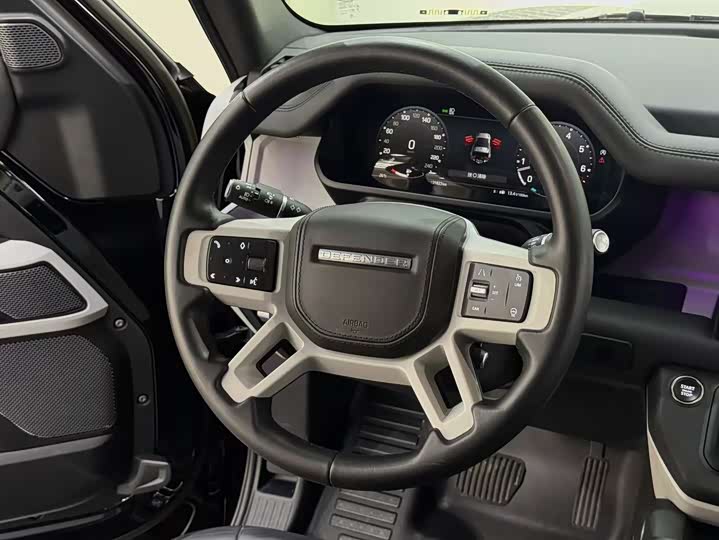 Land Rover Defender — фото 6