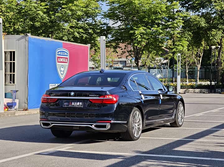BMW 7-Series 2017 750 Li x Drive — фото 5
