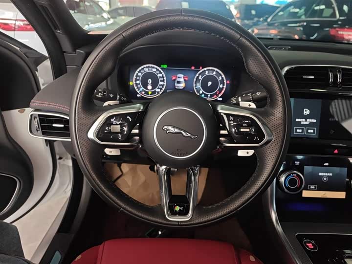 Jaguar XEL 2024 2.0 T 250 PS R-DYNAMIC S — фото 3