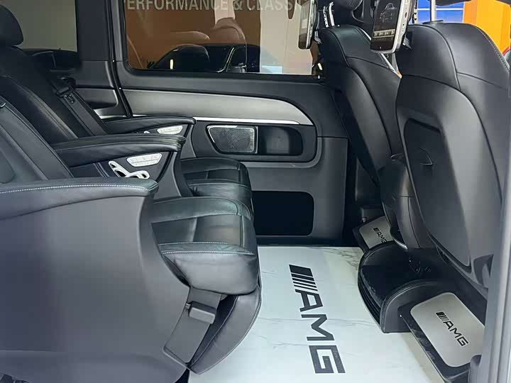 Mercedes-Benz V-Class 2018 V 260 AMG V — фото 6