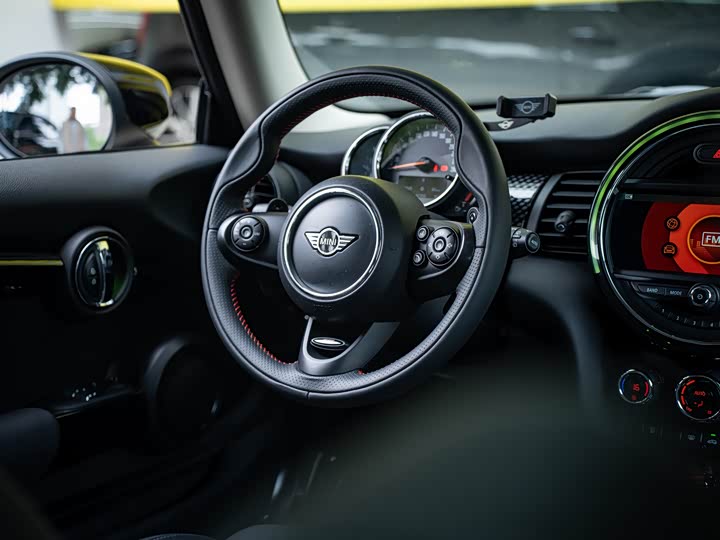 MINI Hatch — фото 16