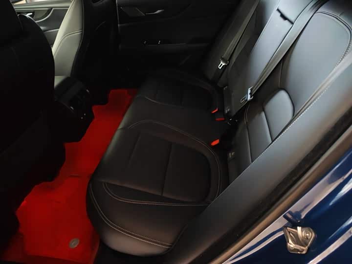 Jaguar XEL 2022 2.0 T 250 PS R-DYNAMIC S — фото 17
