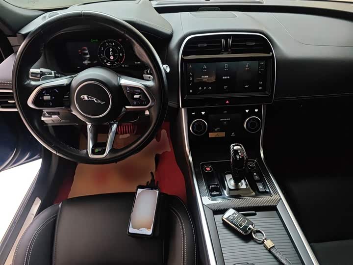 Jaguar XEL 2022 2.0 T 250 PS R-DYNAMIC S — фото 10