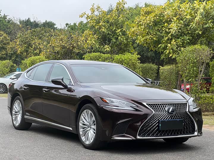 Lexus LS 2018 500h V — фото 3
