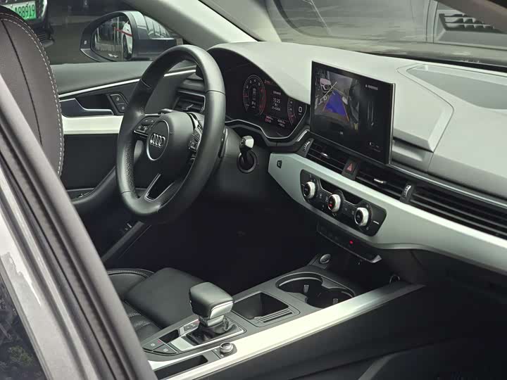 Audi A4L 2022 40 TFSI — фото 9
