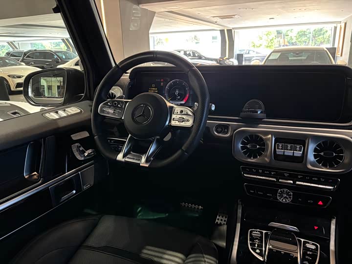 Mercedes-Benz G-Class 2022 AMG G 63 — фото 13