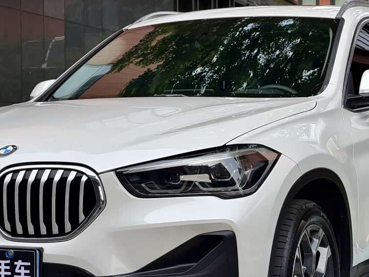 BMW X1 2021 s Drive 25 Li Leading — фото 3