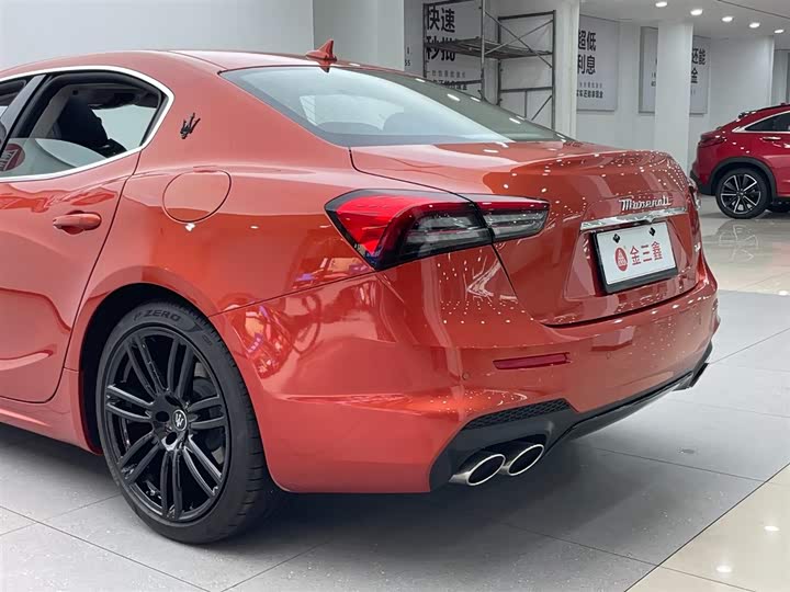 Maserati Ghibli 2022 3.0 T Modena — фото 39