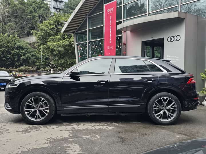 Audi Q8 2019 55 TFSI — фото 7
