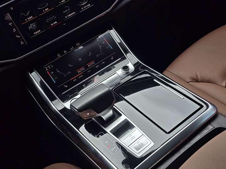 Audi Q8 2019 55 TFSI — фото 19