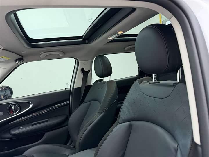 MINI Clubman — фото 16