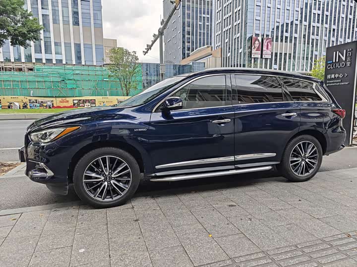 Infiniti QX60 2018 2.5 S/C Hybrid 2 WD — фото 4