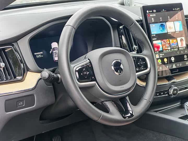 Volvo XC60 2026 B 5 4 WD — фото 15
