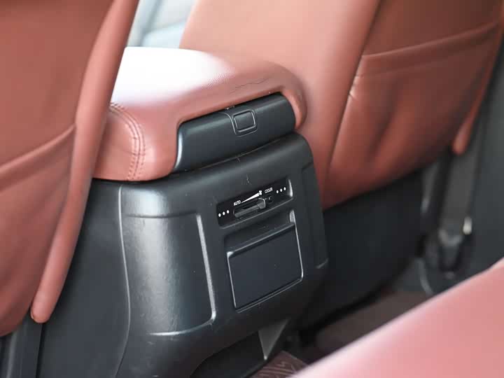 Nissan Patrol — фото 14