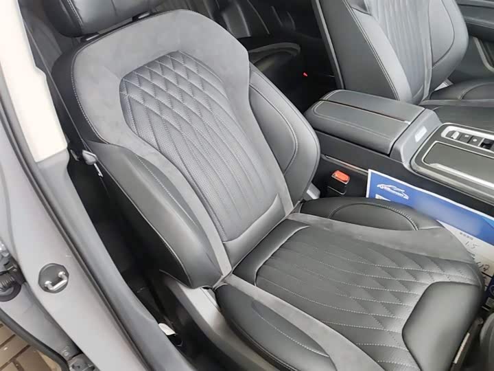 Hongqi HS5 2023 2.0 T Pro — фото 25