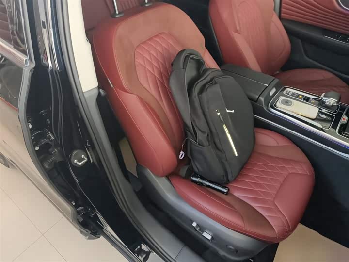 Hongqi HS5 2023 2.0 T Pro — фото 20