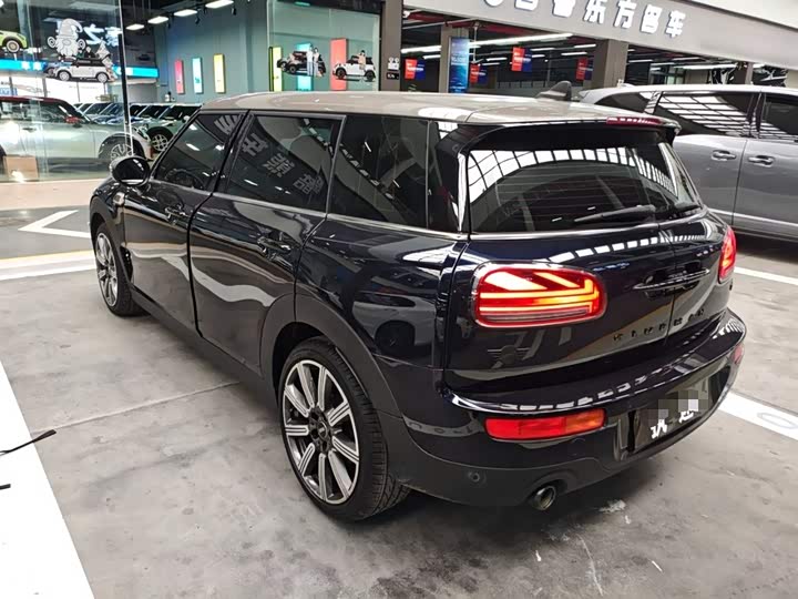 MINI Clubman — фото 5