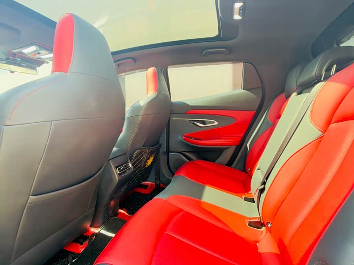 Changan UNI-T 2020 1.5 T Premium — фото 6