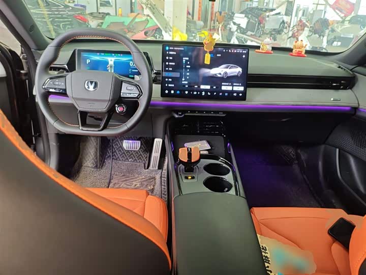 Changan UNI-V 2025 2.0 T — фото 6