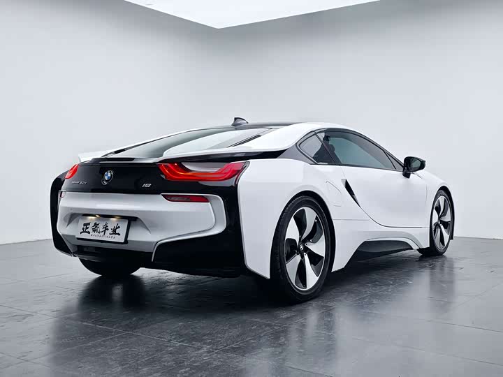 BMW i8 2014 Standard — фото 54