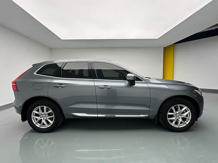 Volvo XC60 2021 T 5 4 WD — фото 7