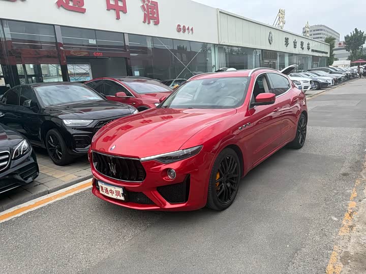 Maserati Levante 2019 3.8 T GTS — фото 1