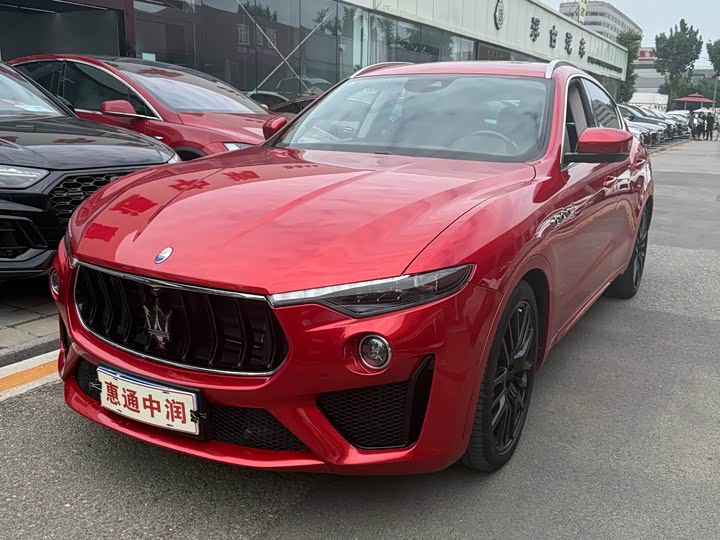 Maserati Levante 2019 3.8 T GTS — фото 2