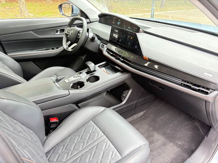 Changan UNI-K 2021 2.0 T Premium — фото 16