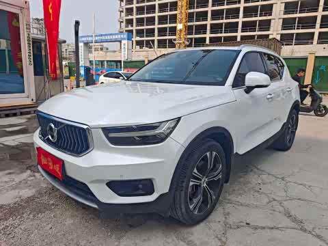Volvo XC40 2020 T 4 WD — фото 12
