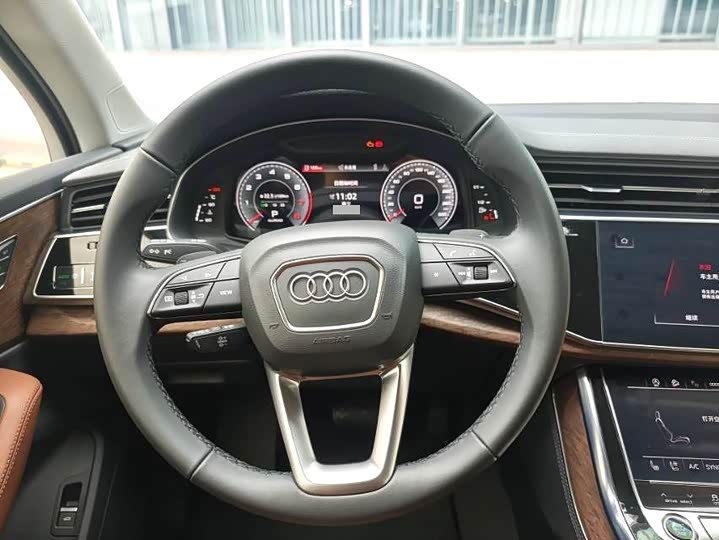 Audi Q7 2023 55 TFSI quattro S line Sport — фото 9