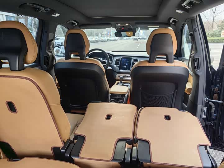 Volvo XC90 2018 T 6 7 — фото 10