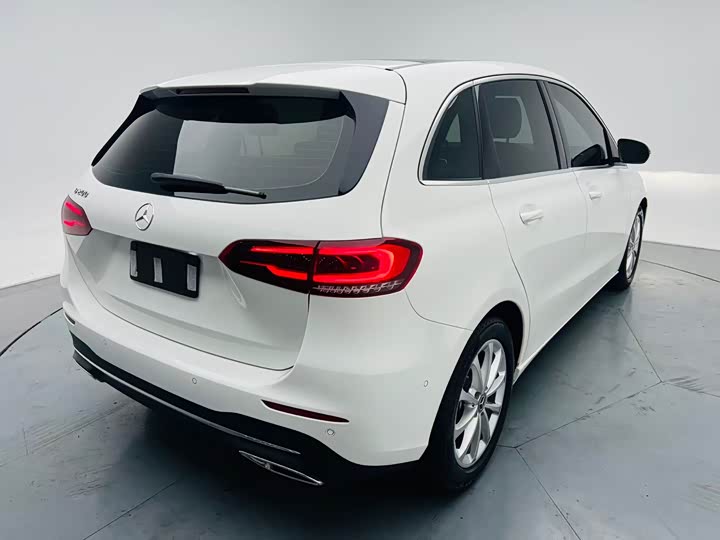 Mercedes-Benz B-Class 2021 B 200 — фото 6