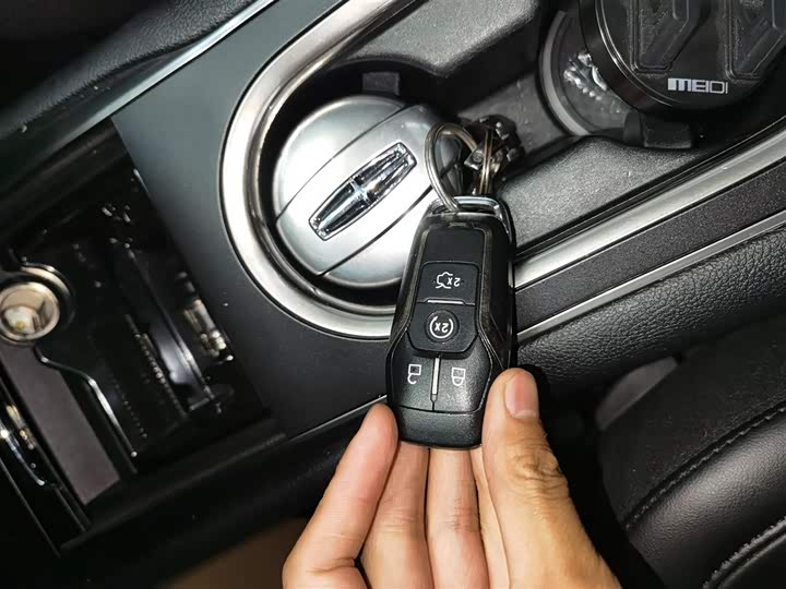 Lincoln MKC 2014 2.0 T 2 WD — фото 17