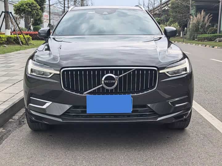 Volvo XC60 2021 T 5 4 WD — фото 2